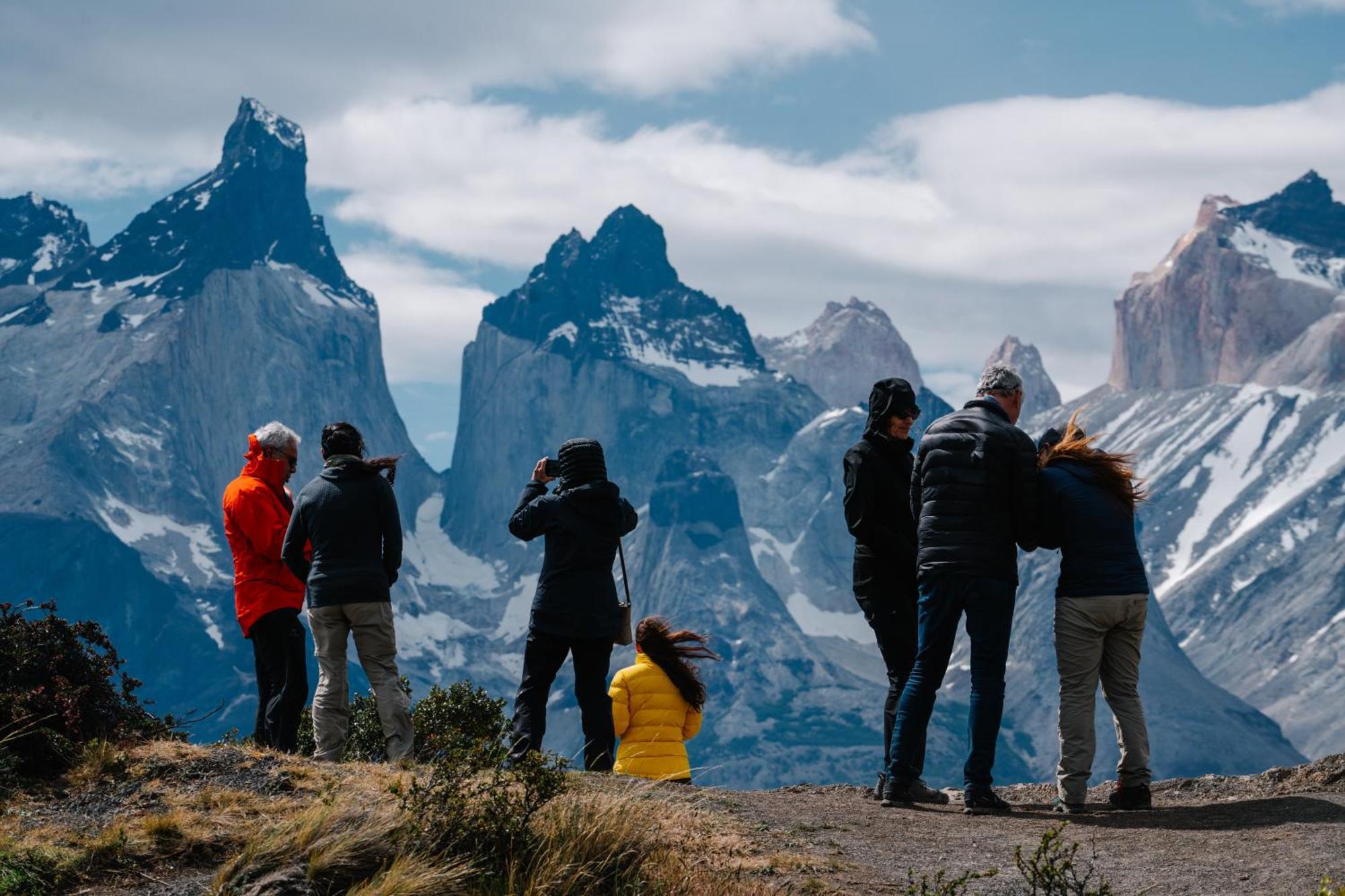 Отель Tierra Patagonia Торрес-дель-Пайне Экстерьер фото